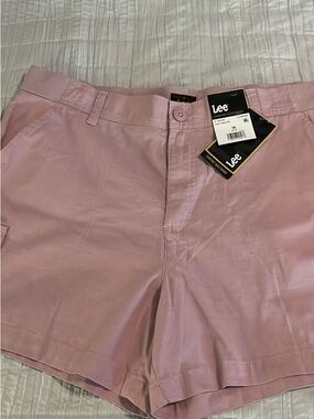 Lee Women’s Light Pink Cargo Shorts